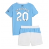 Camisa de Futebol Manchester City Bernardo Silva #20 Equipamento Principal Infantil 2025-26 Manga Curta (+ Calças curtas) Camisa de Futebol Manchester City Bernardo Silva #20 Equipamento Principal Infantil 2025-26 Manga Curta (+ Calças curtas)